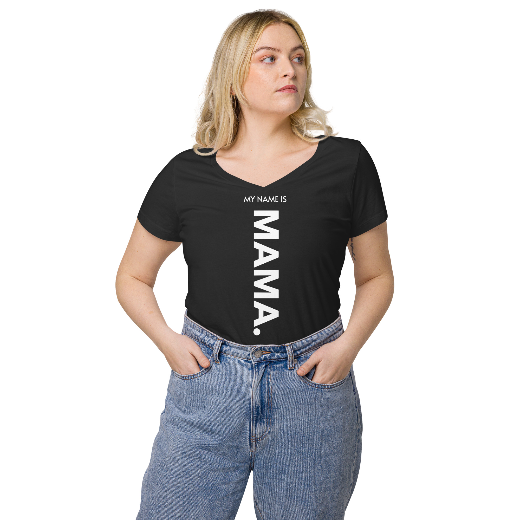 “Mama” – Eng anliegendes Damen-T-Shirt mit V-Ausschnitt